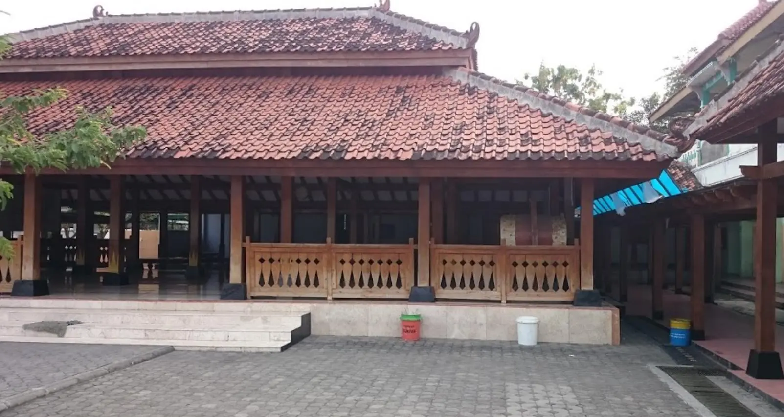 Masjid Nur Hidayatulloh